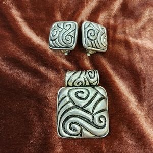 Silver pendant and earring set